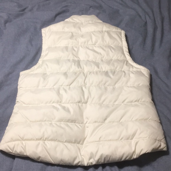 White vest - Picture 4 of 5
